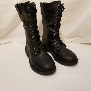 Wanted black boots